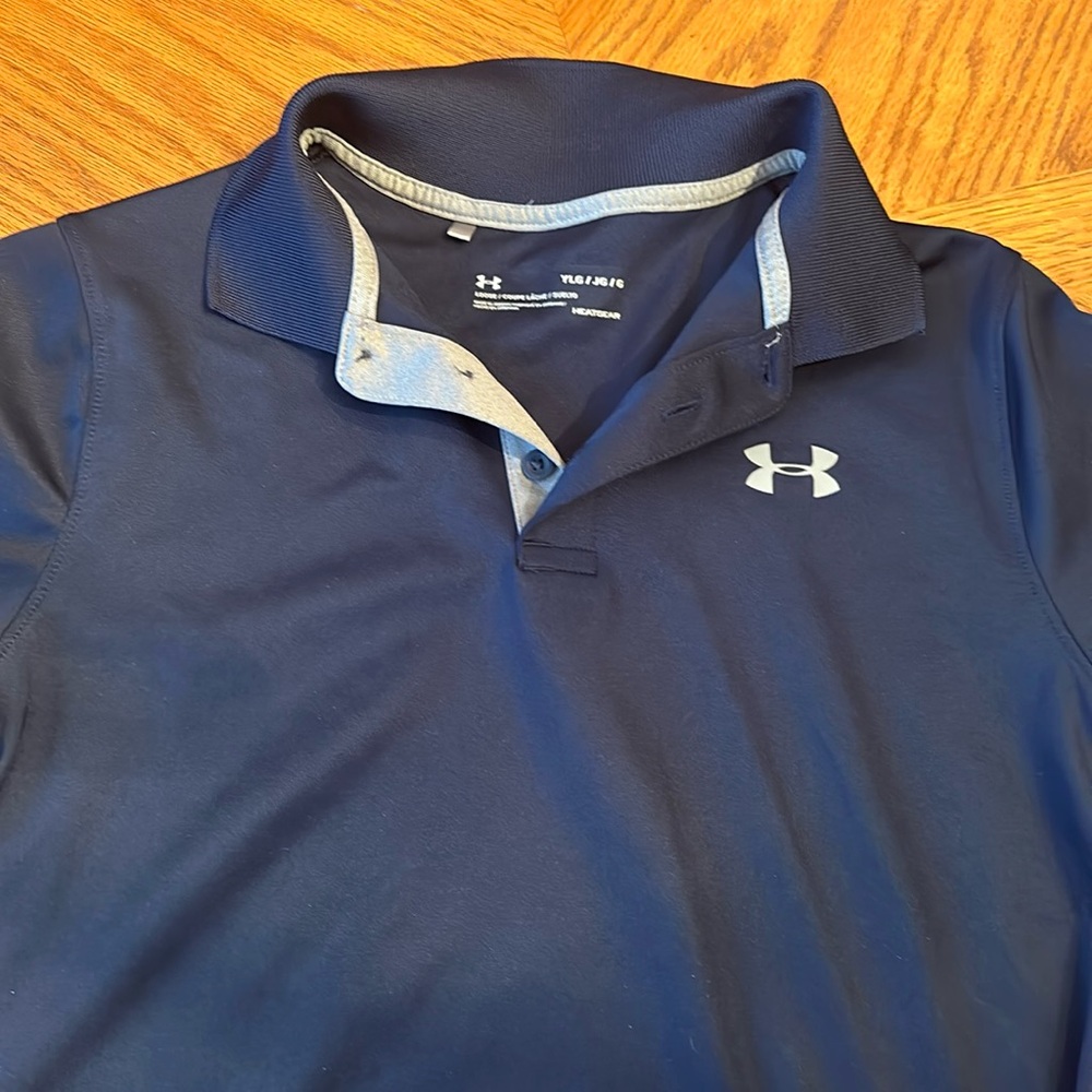 Youth large Under Armour golf shirt navy polo great condition